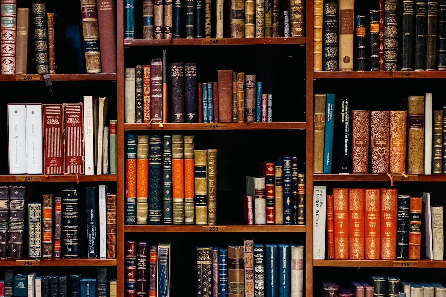 Cómo elegir al abogado adecuado siempre